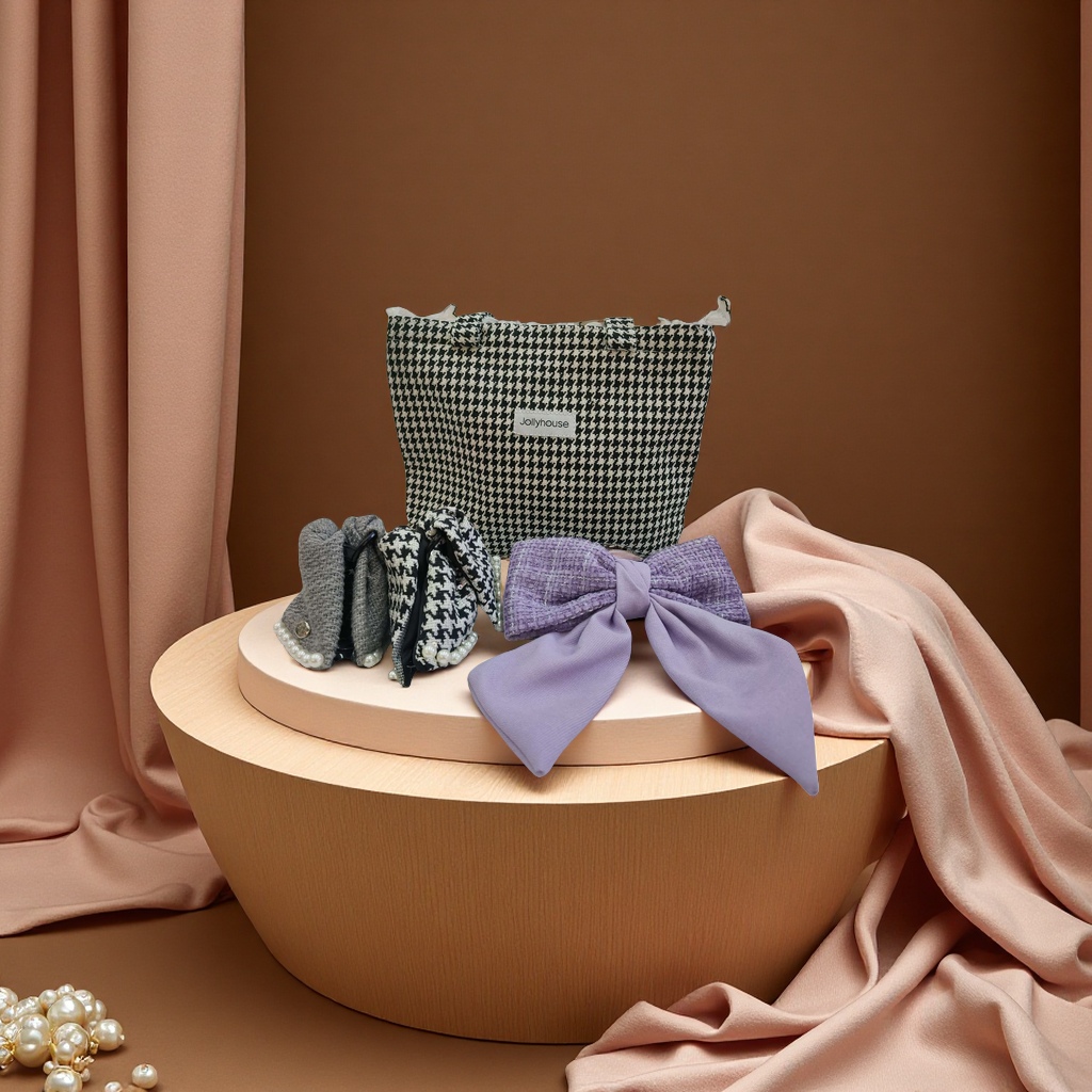 Xiaoxiangfeng fabric is a high-end, fashionable and light luxury hand-cut fabric. It is soft and comfortable. It is a clothing fabric with multiple colors available for spring, summer, autumn and winter