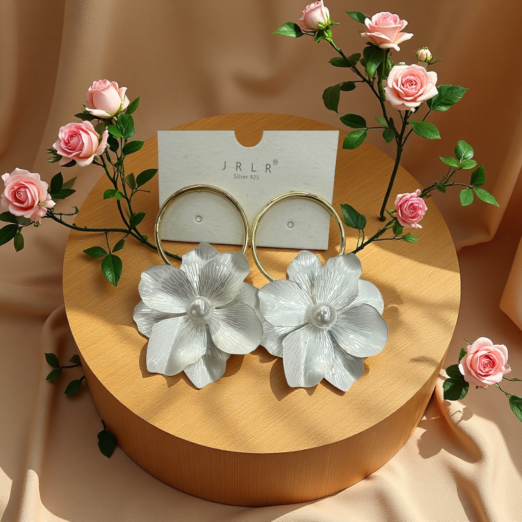Flower pattern creative earrings, fashionable and simple, feminine and versatile earrings, personalized and trendy accessories, stationery Specification image