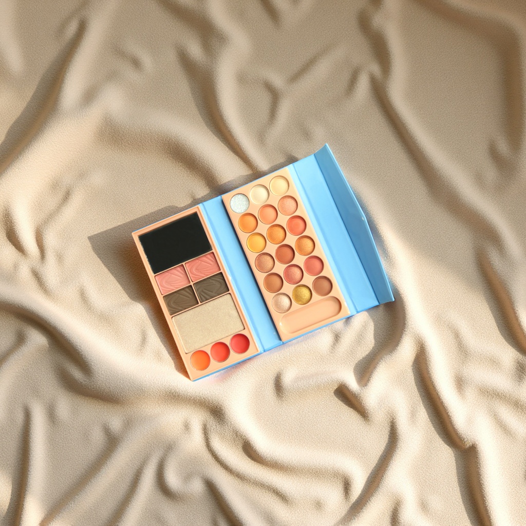 可爱夏季款眼影盘跨境出口热销彩妆套装DIY美容护肤面部彩妆组合