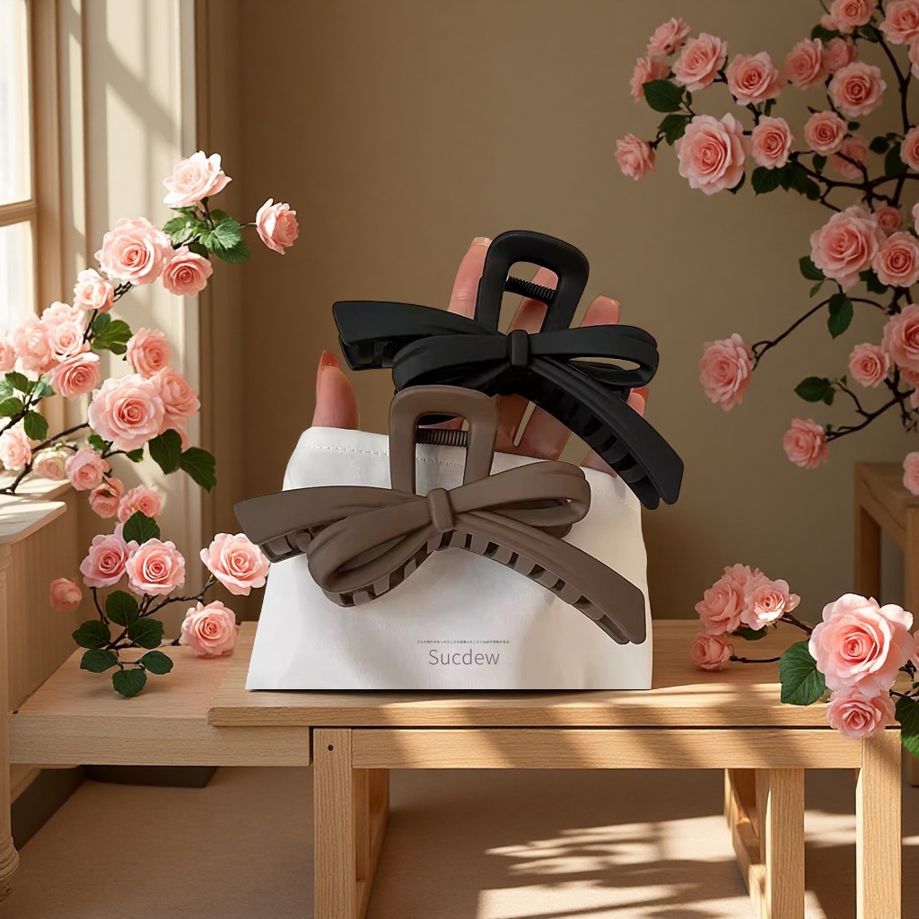 夏季女士休闲凉鞋舒适防滑平底透气百搭夏天新款女鞋