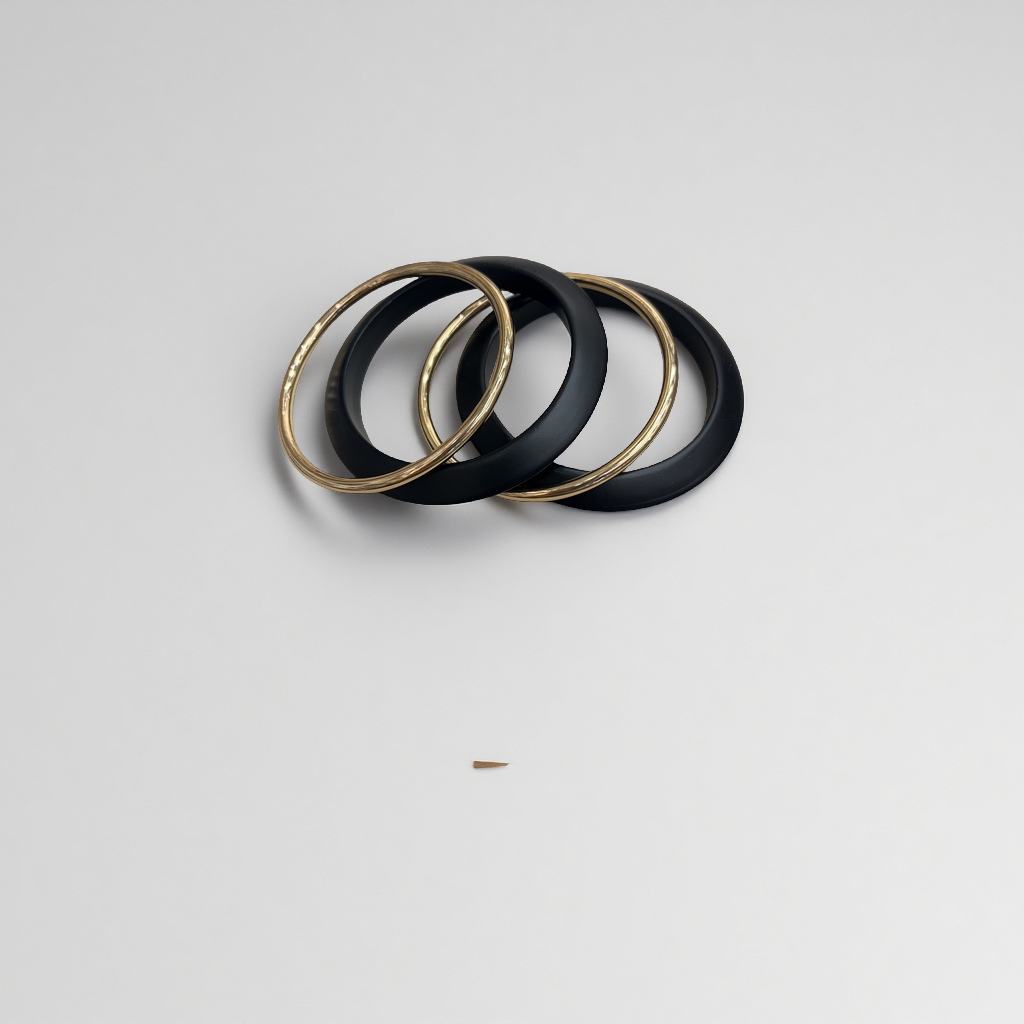 2025新款仿木风格时尚流行手镯简约百搭潮流饰品女男款手链礼物