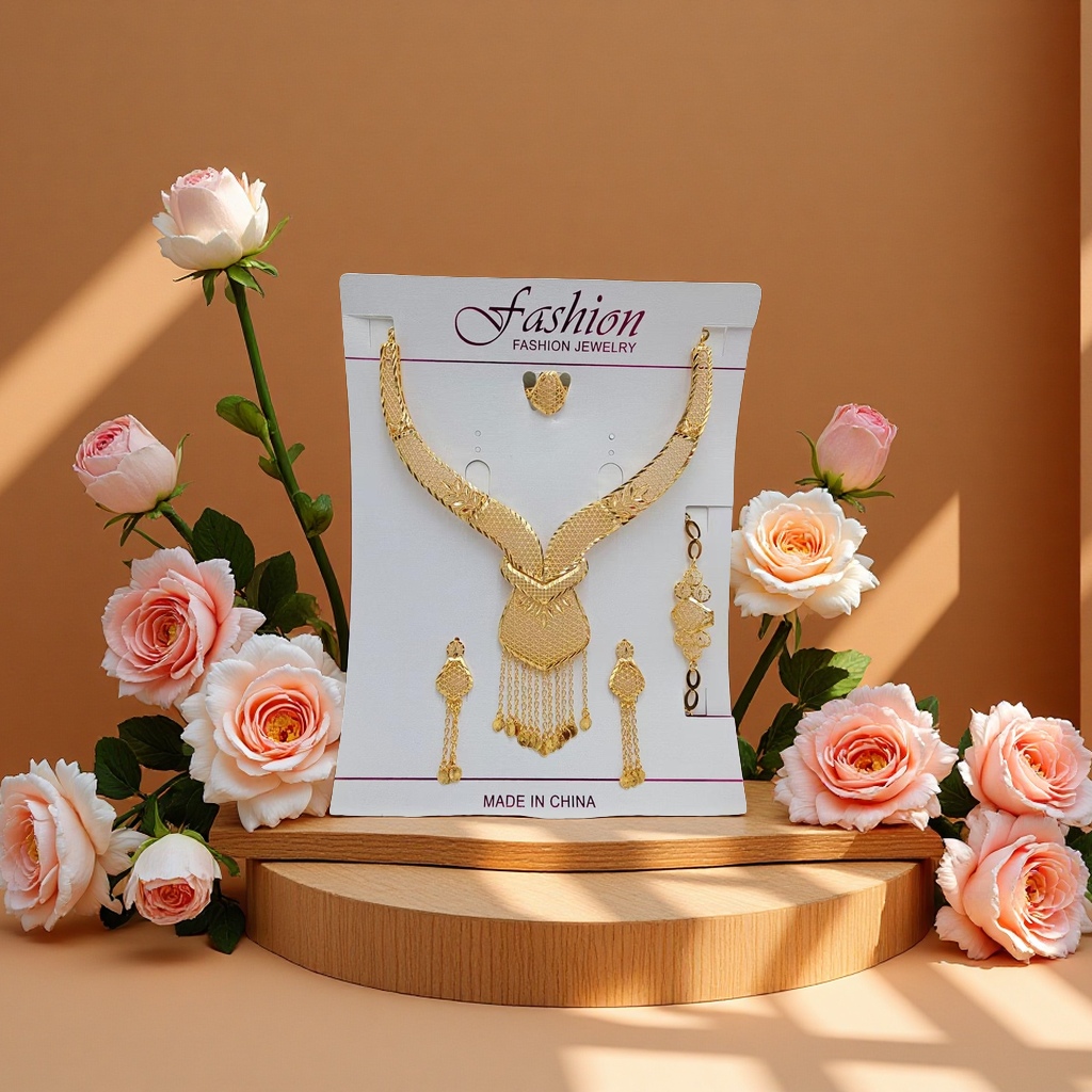 时尚项链饰品套装多件组合简约百搭女款配饰礼品赠品多样选择时尚珠宝女款手饰金色