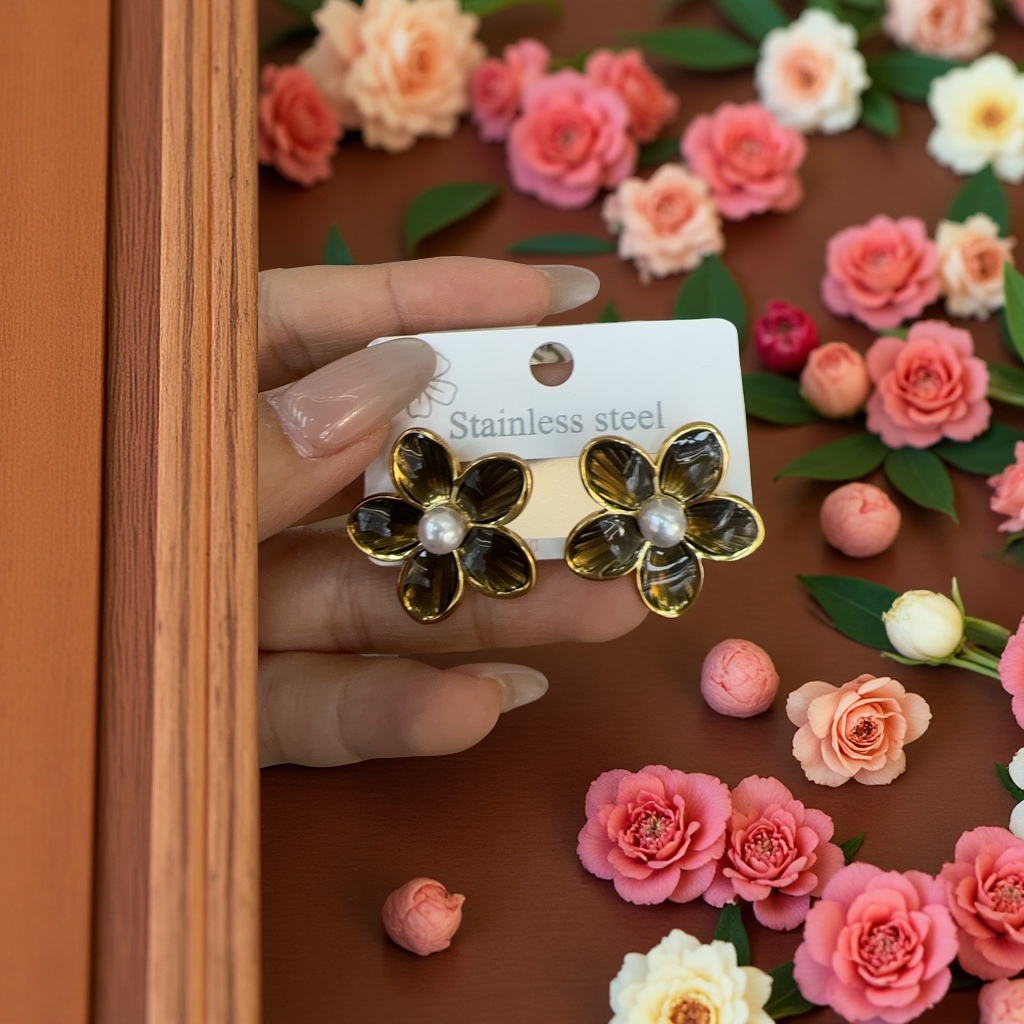 Stainless steel oil-dripping earrings in multiple colors in stock, fashionable and simple earrings for women, trendy and versatile accessories Specification image