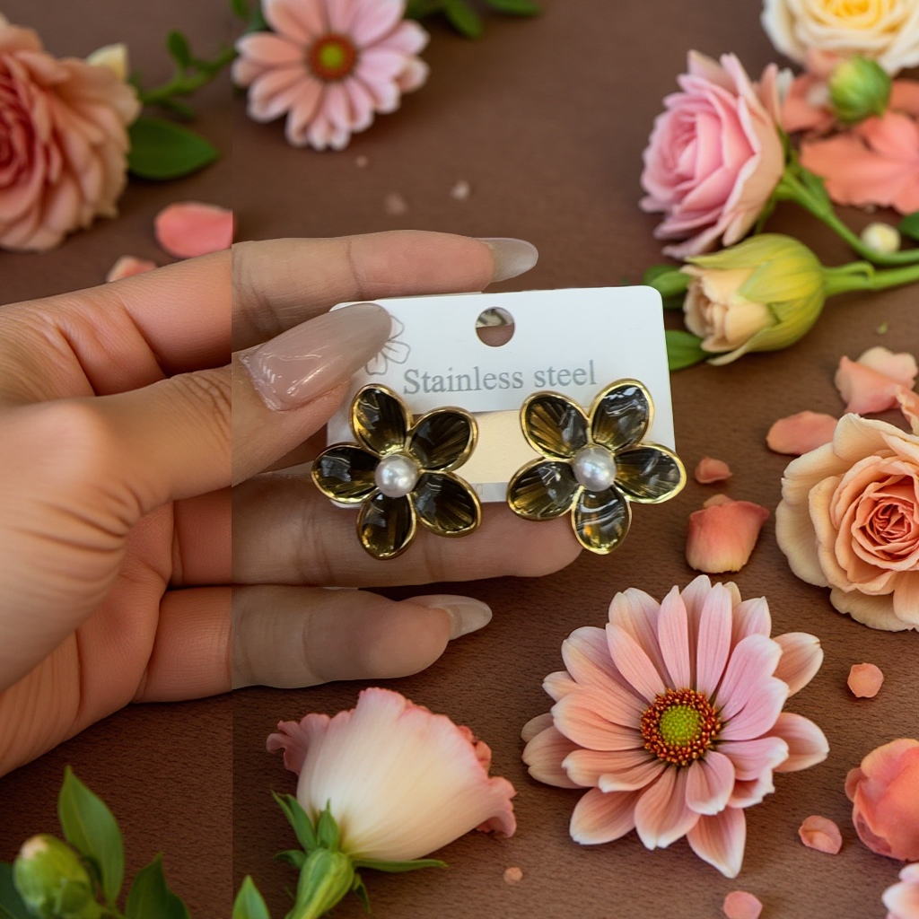 Stainless steel oil-dripping earrings in multiple colors in stock, fashionable and simple earrings for women, trendy and versatile accessories details Picture