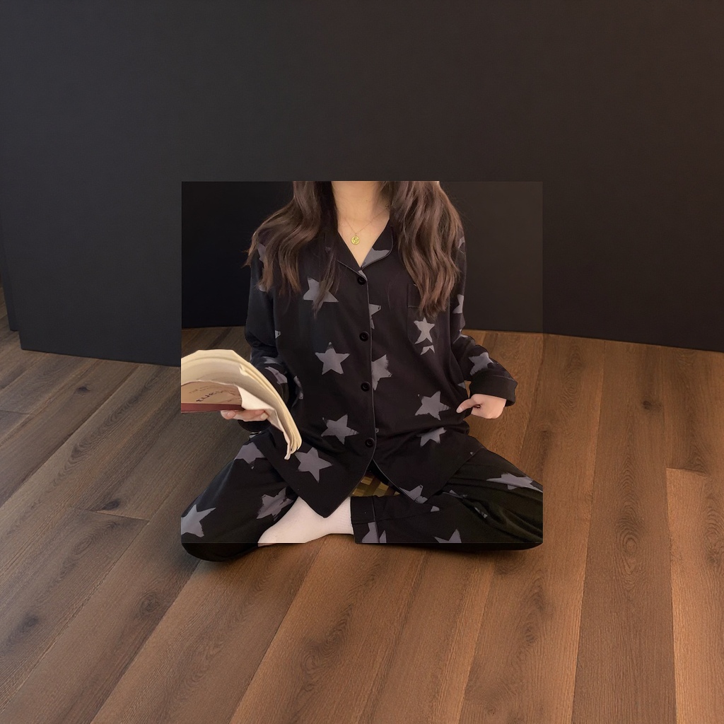 Wholesale of high-end 2D anime character clothing for women in the new autumn long-sleeved pajamas with black star prints imitating cotton details Picture