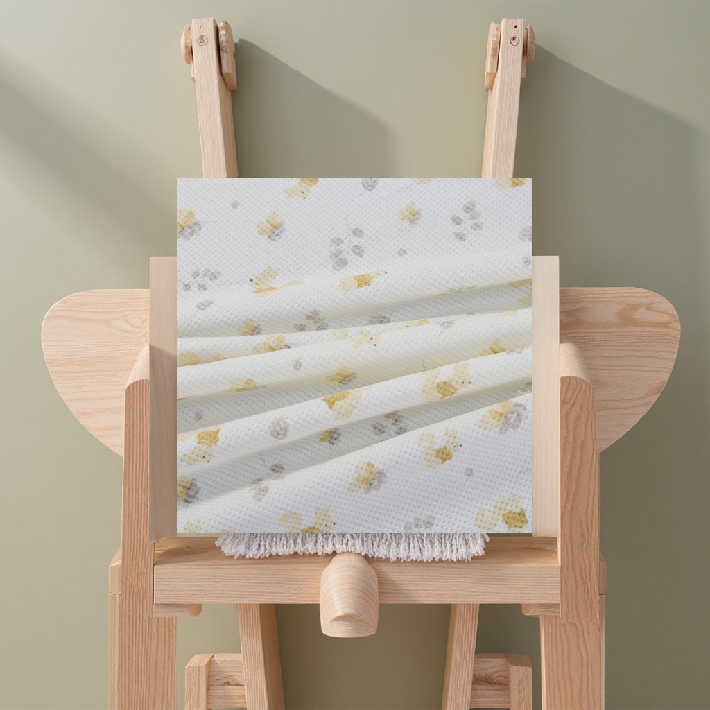 All-cotton brushed waffle printed knitted fabric is suitable for pajamas, home wear, children's clothing, tie-dyed fabric texture, textile leather and printed fabric details Picture