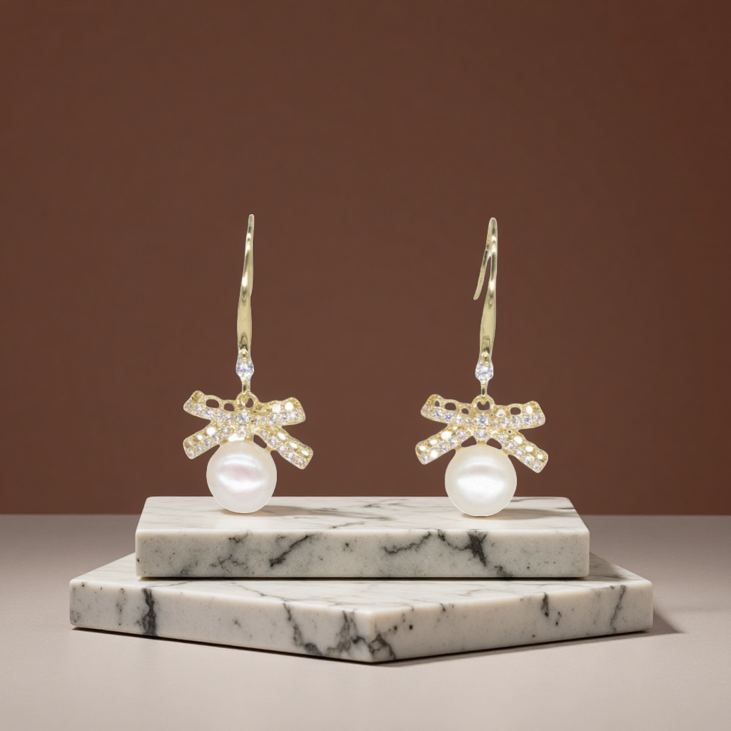 Exquisitely crafted copper-plated real gold S925 freshwater pearl ear hooks, elegant and versatile earrings, a new fashionable women's style Item Picture