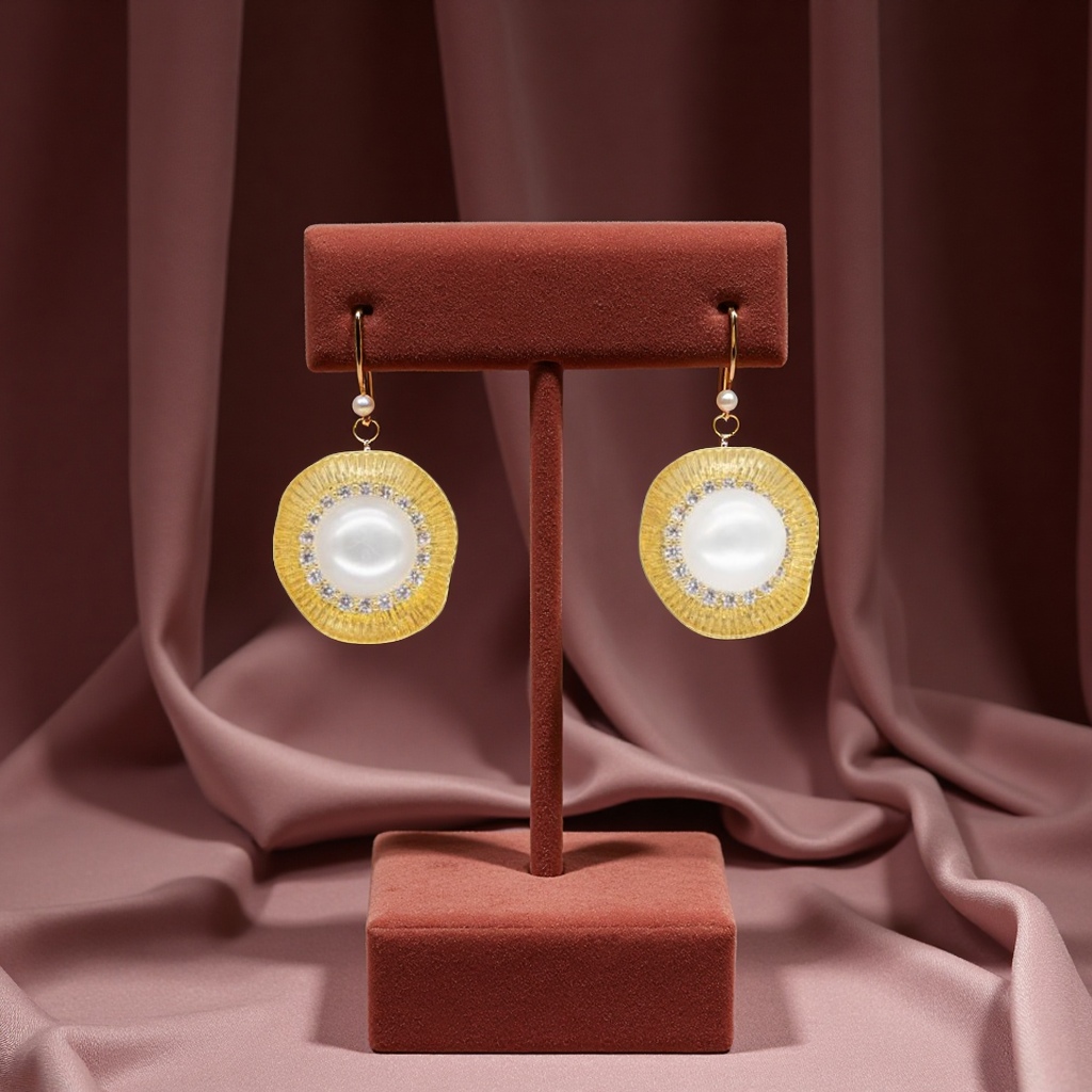 New copper-plated real gold S925 silver needle French retro vertical texture freshwater pearl stud earrings, light luxury high-end earrings for women Item Picture