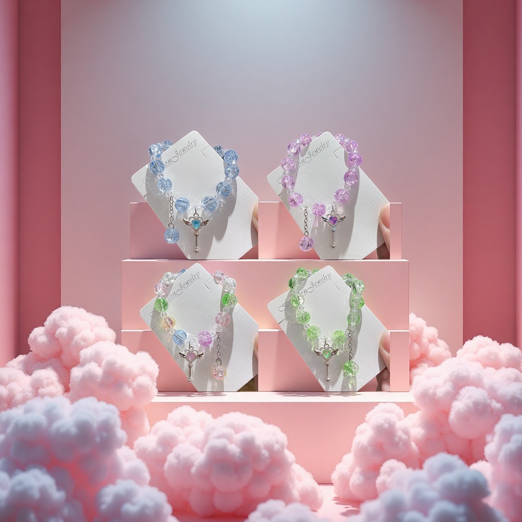 卡通女孩手链产品图