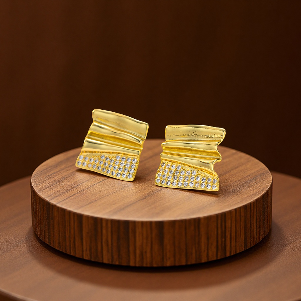 复古风18K电镀褶皱正方形镶钻耳钉文艺感高端耳饰批发耳环