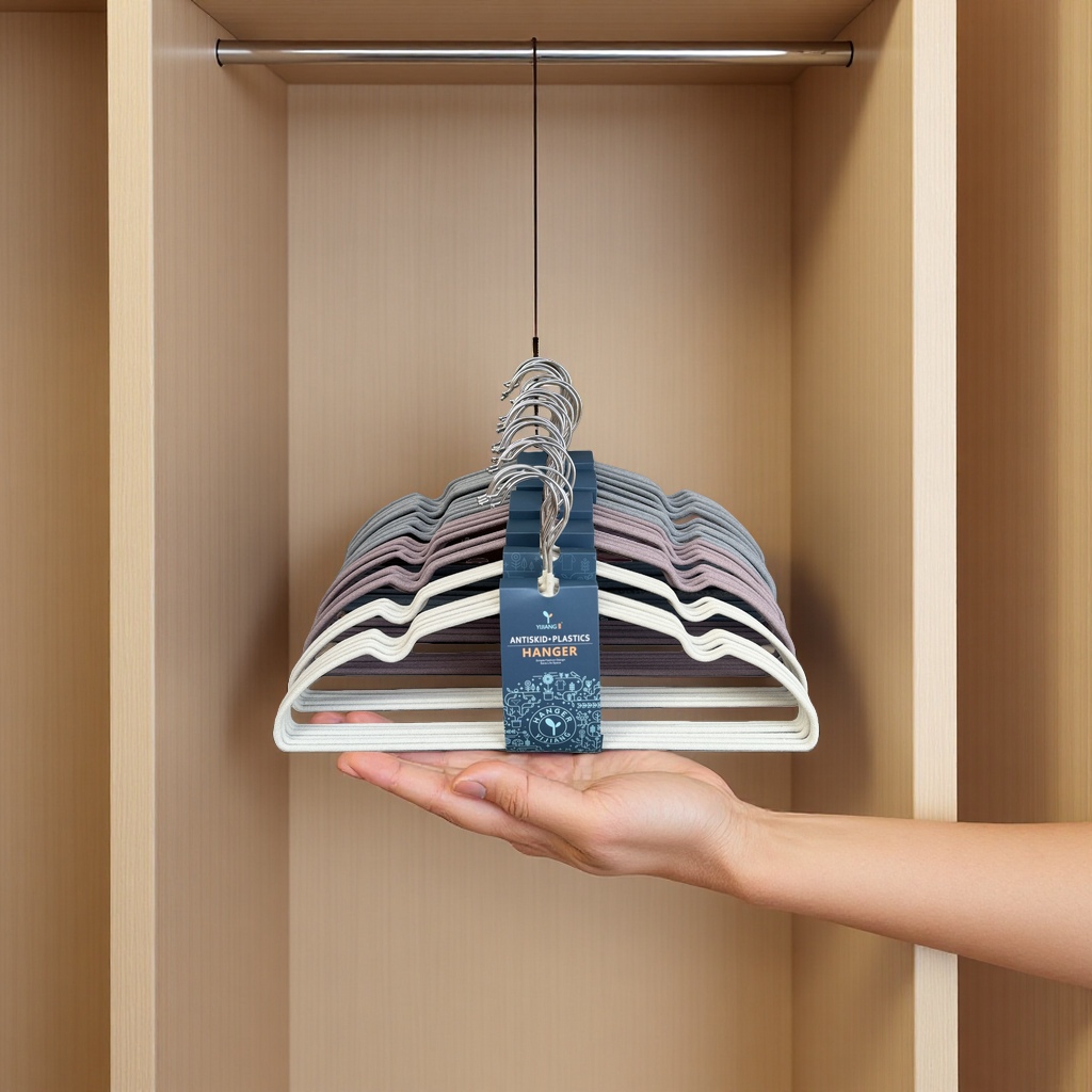 麂芙绒衣架家用挂衣无痕防肩角加粗加厚高级植绒收纳晾衣撑子产品图