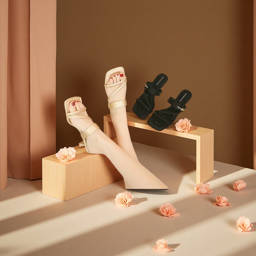 Louboutin crystal slippers are fashionable and versatile high-heeled sandals for women in summer