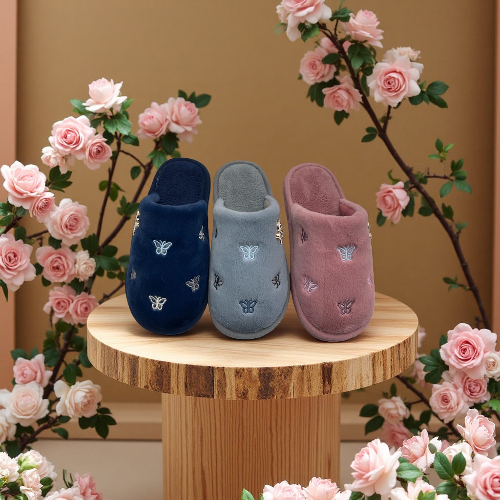 The cotton slippers are soft, warm, thickened, suitable for women's indoor home use, comfortable and anti-slip