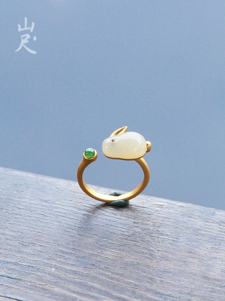 山尺古风玉兔和田玉戒指女生兔子玉石送女友纯银复古国风开口尾戒