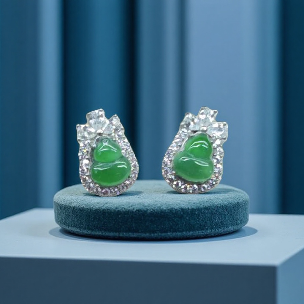 私田玉耳钉加银镀金潮流款产品图