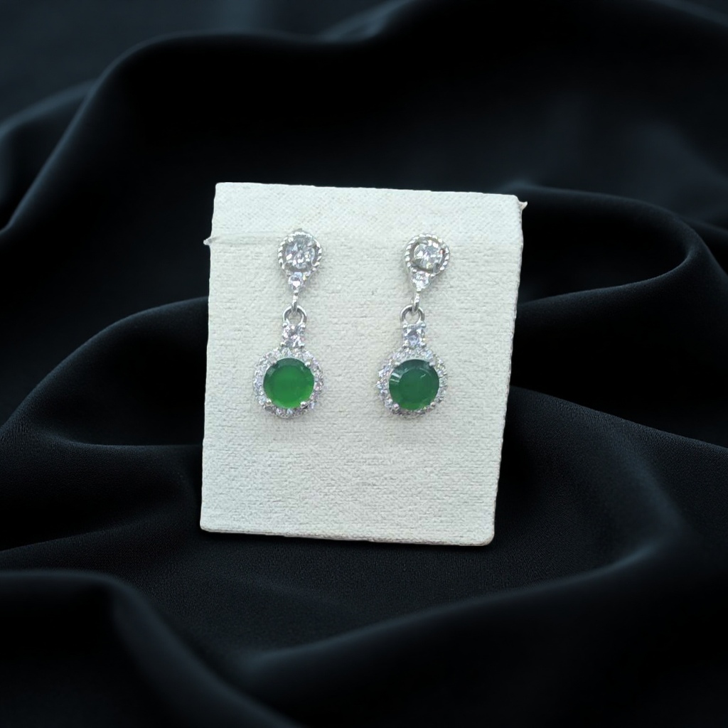 时尚耳环和田玉耳钉加银渡金产品图