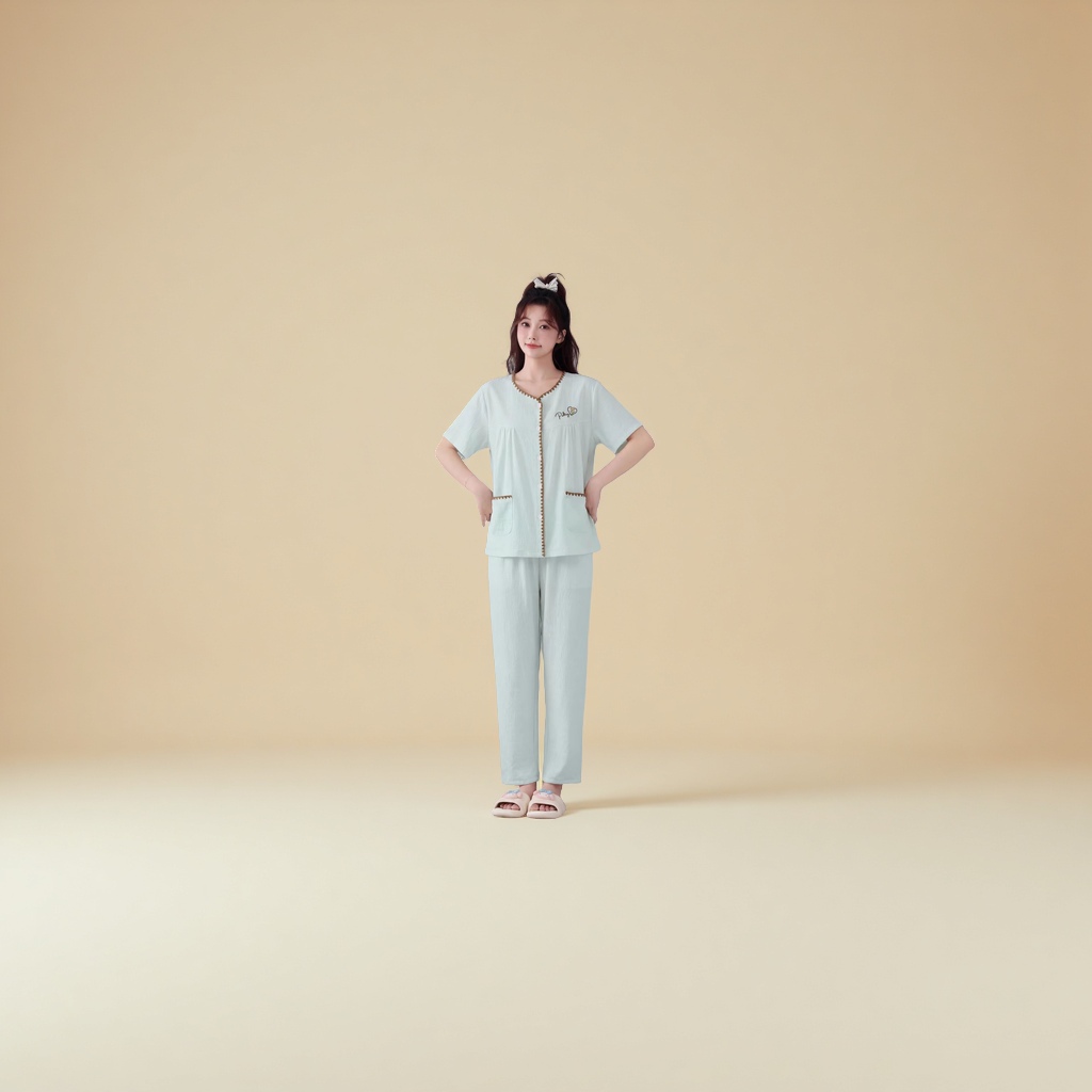 Comfortable and breathable pajamas for home and casual wear detail image 2