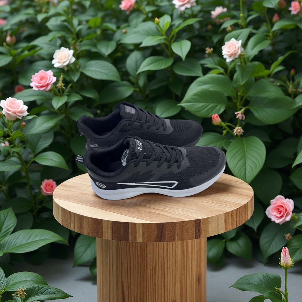 男童篮球鞋运动鞋轻便透气防滑耐磨适合儿童户外活动