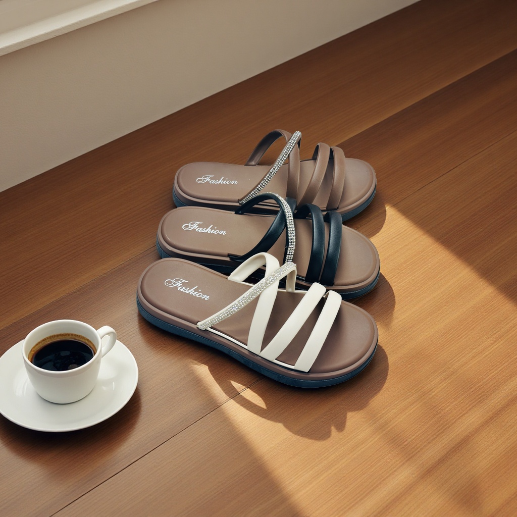 Ladies' summer flip-flops with thick rhinestone soles, fashionable for outerwear details Picture