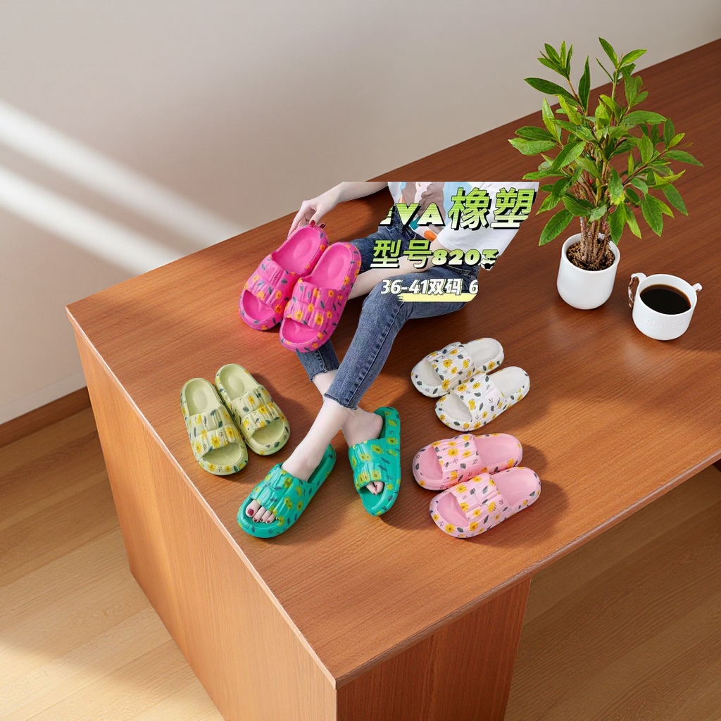 Anti-slip bathroom soft-soled slippers for home comfort details Picture