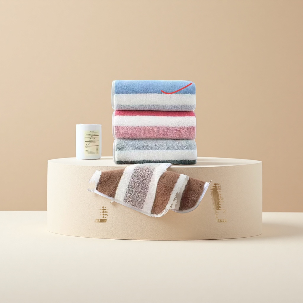 Coral fleece thickened large bath towel, soft, absorbent and warm, new winter household towel Specification image