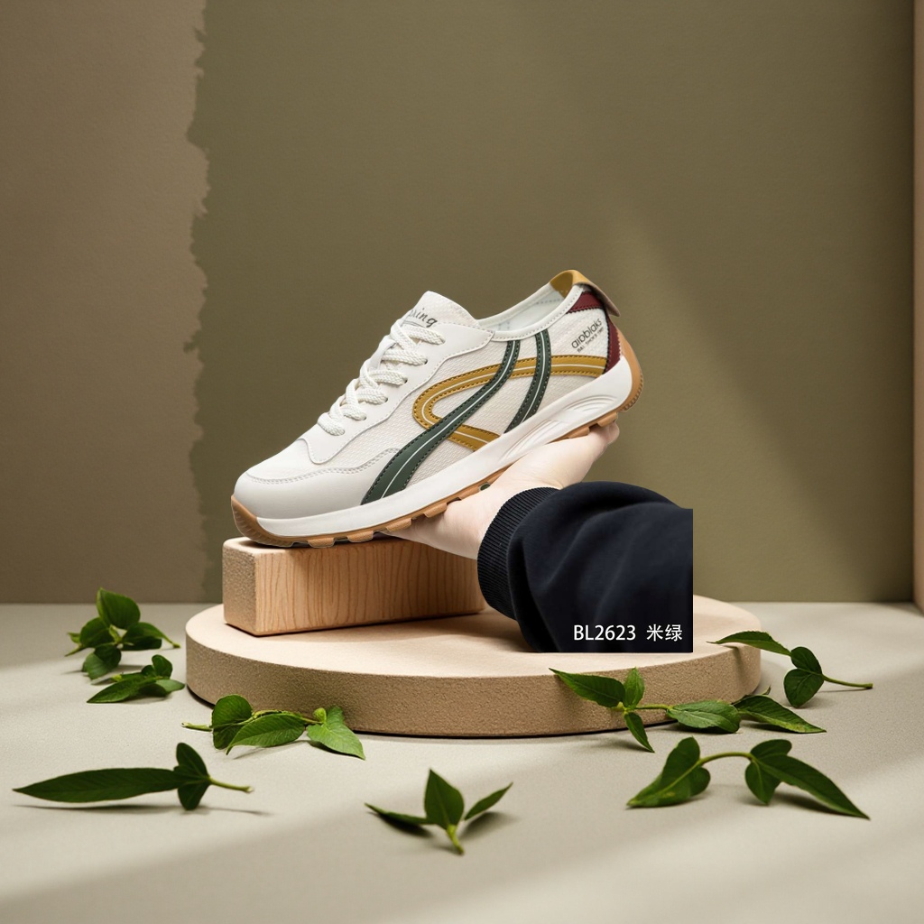 Putian men's summer casual board shoes with top layer leather and rubber soles are versatile, breathable and comfortable details Picture