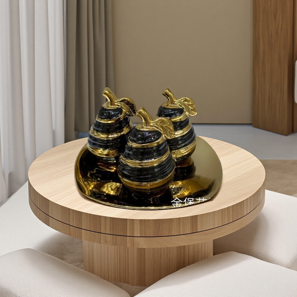 Modern minimalist French light luxury ceramic pear-shaped fruit plate decoration, home decoration handicrafts and gifts Application Scenario