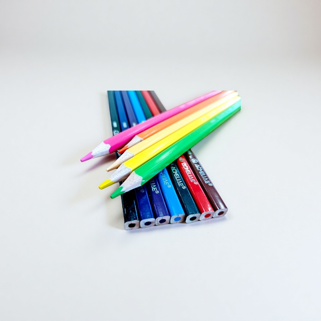 12色方杆彩色铅笔儿童绘画用便携学生美术用品详情图3