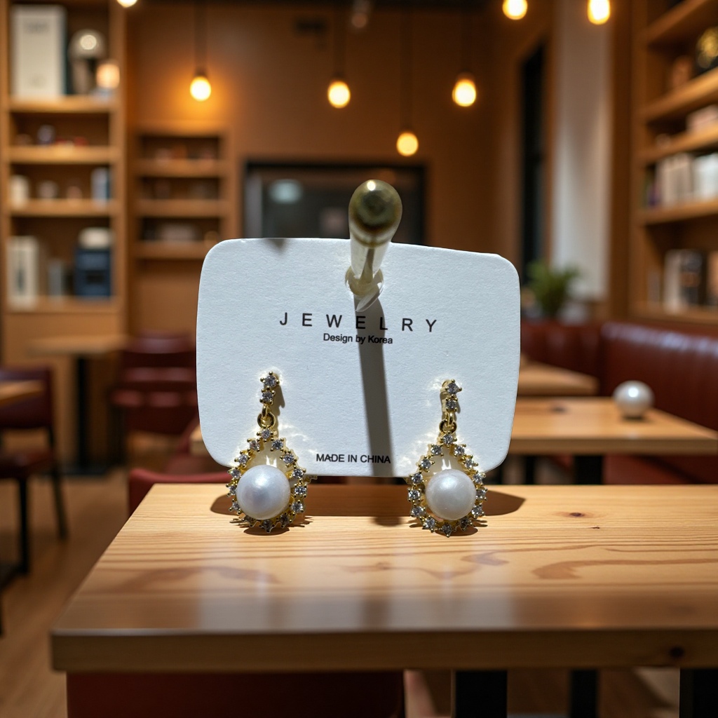 Freshwater pearl copper alloy ear studs 18k real gold electroplated fresh and fashionable earrings 113813443 details Picture