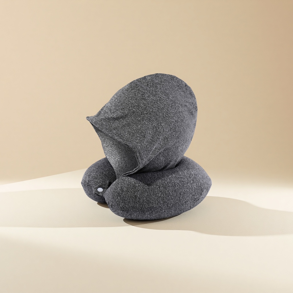 The U-shaped pillow provides neck support, breathability and comfort for sleep, facilitating convenient travel