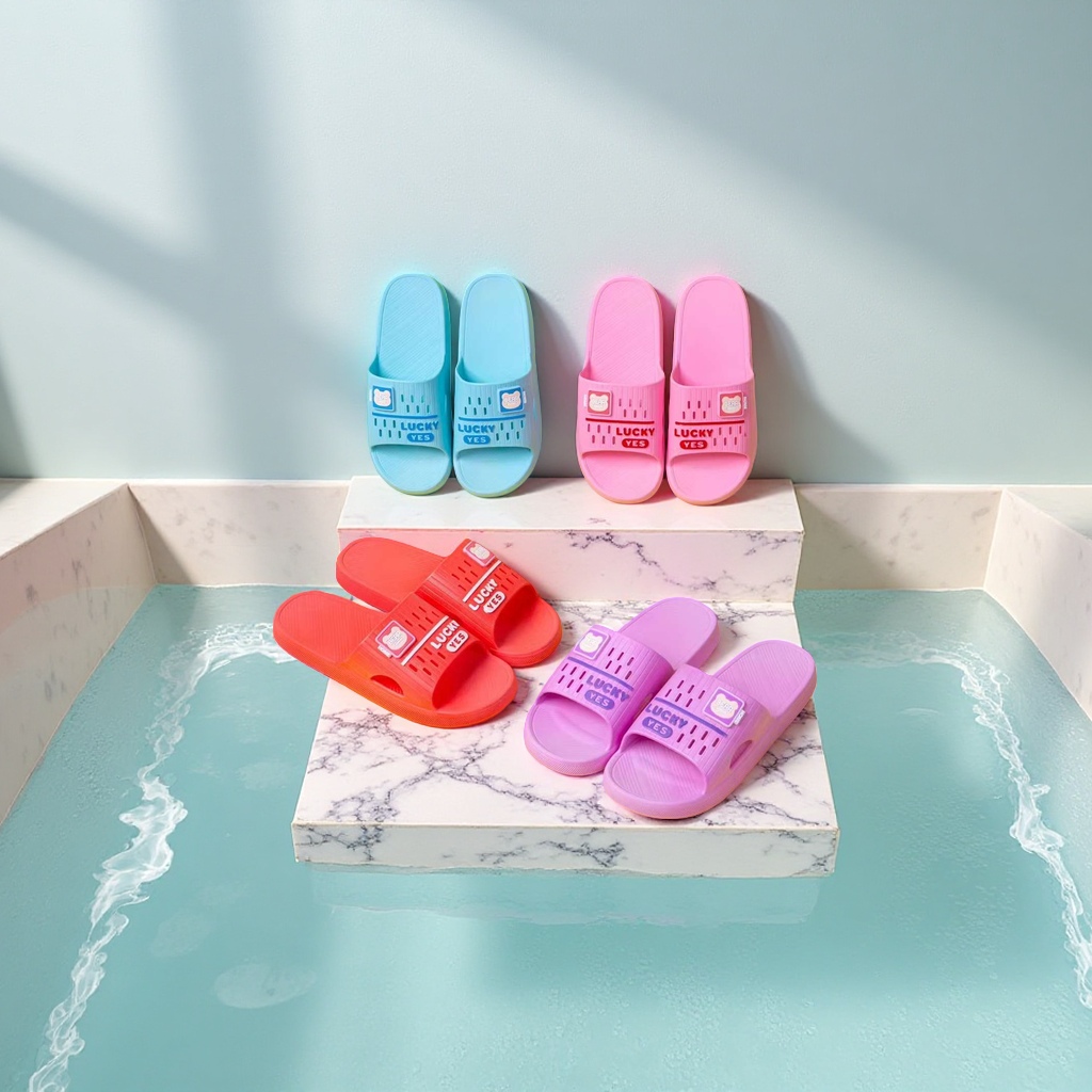 新款夏季女式凉拖鞋防水防滑耐磨家居浴室拖鞋批发01
