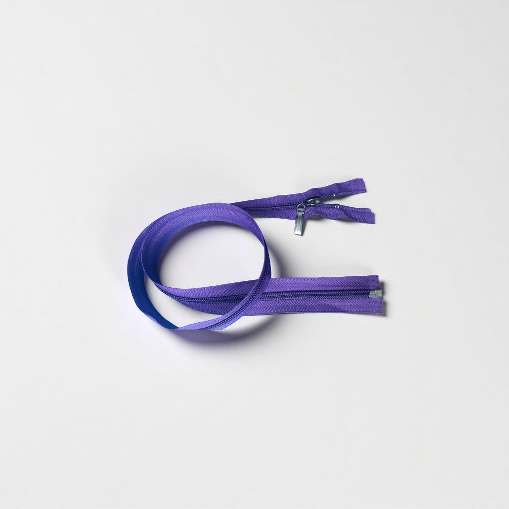 The nylon zipper features a smooth, durable and anti-sticking design. zipper zipper accessories