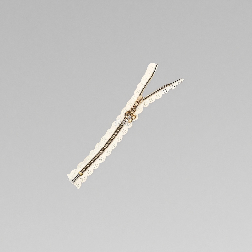 The universal zipper metal pull of the nylon light gold zipper is made of simple, fashionable, multi-functional and high-quality materials