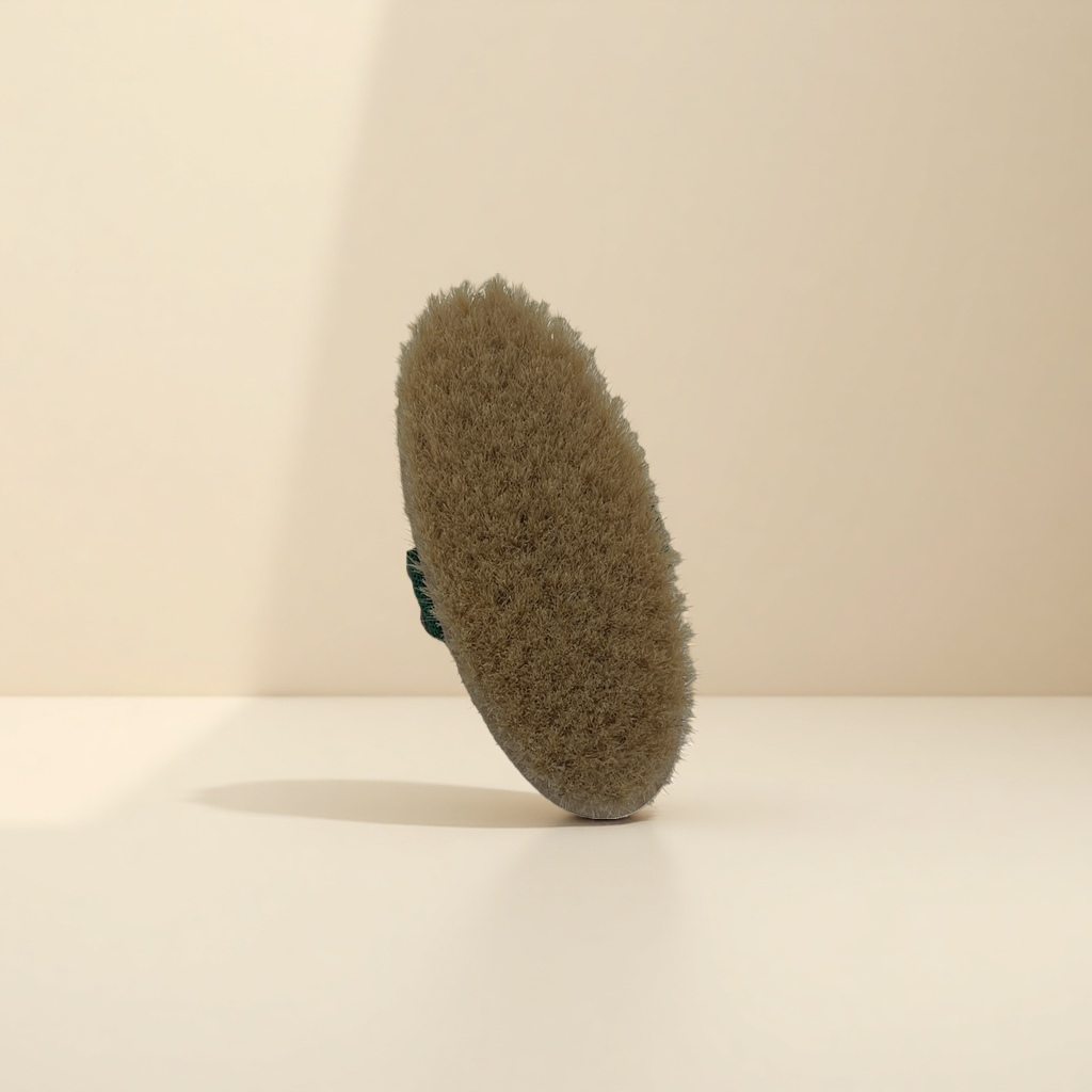 White Horsehair Bath Brush details Picture