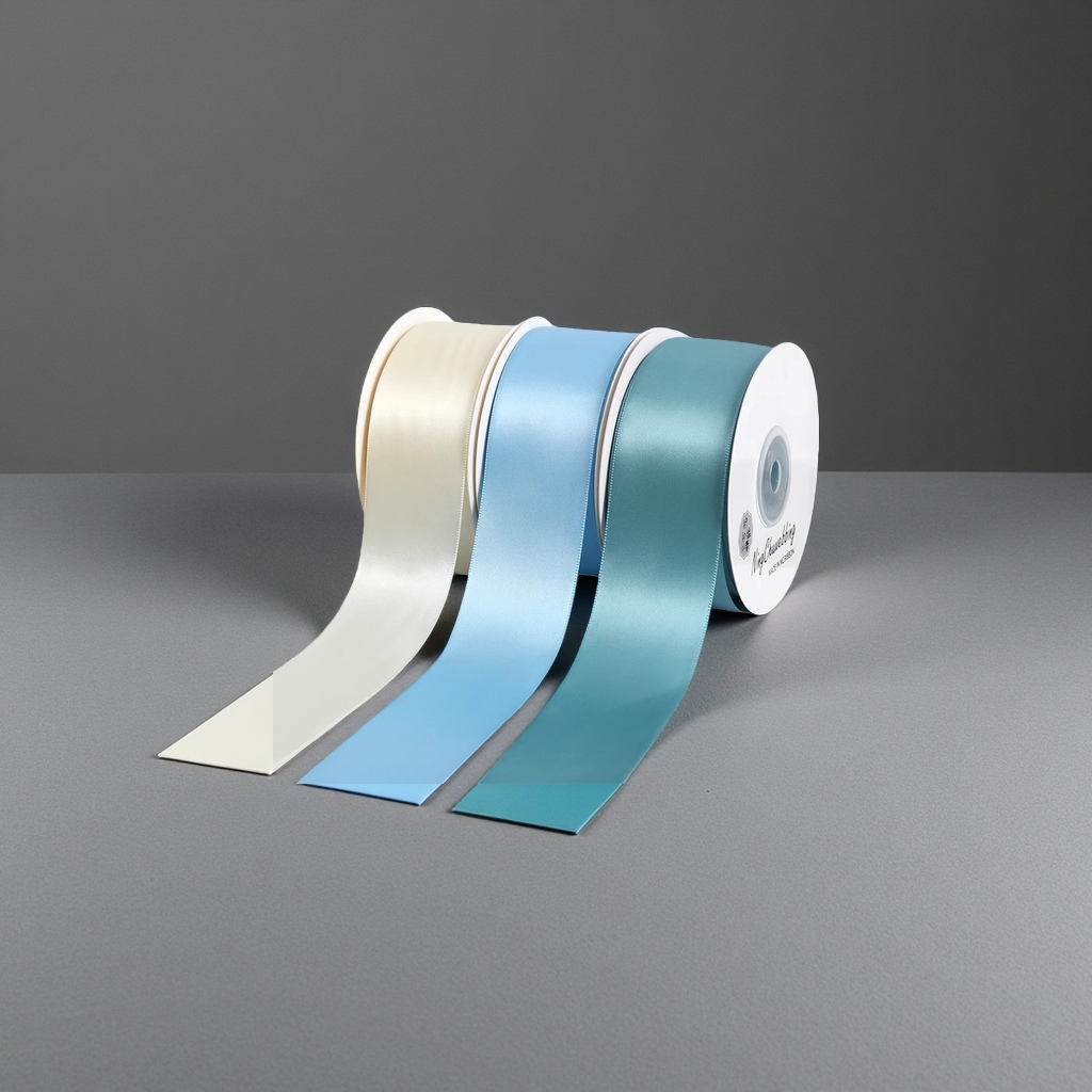 3.8cm double-sided encrypted solid color silk ribbon colored polyester satin ribbon cake bouquet gift packaging Handmade diy factory wholesale Application Scenario
