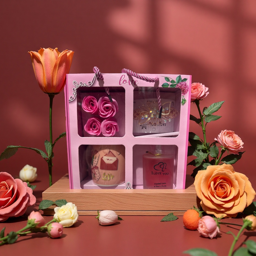 Estee Lauder Star Gift Box Set of perfume, headwear and cups as a gift for your girlfriend Specification image