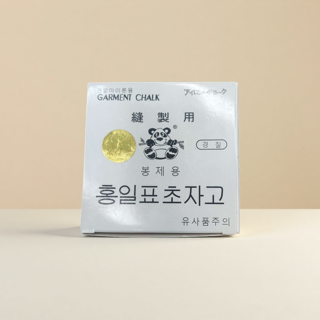 熊猫划粉笔