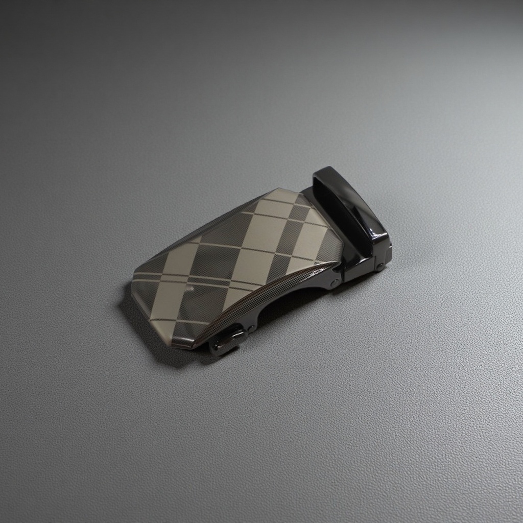The belt buckle is a simple metal men's style with a fashionable and light luxury design Specification image