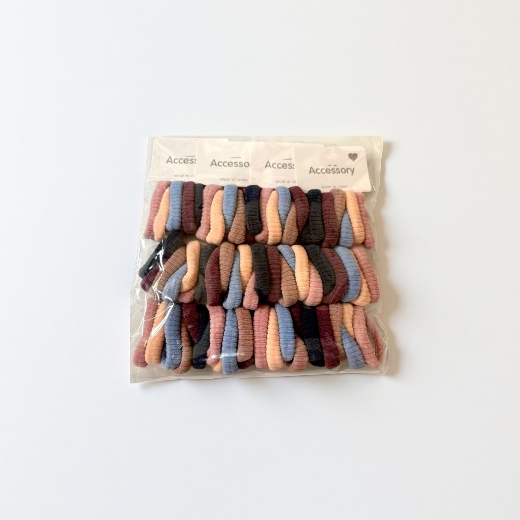 4.5-inch bamboo jacquard high-elasticity towel band for foreign trade headwear, 1-gram hair band, 6 upper clips Application Scenario