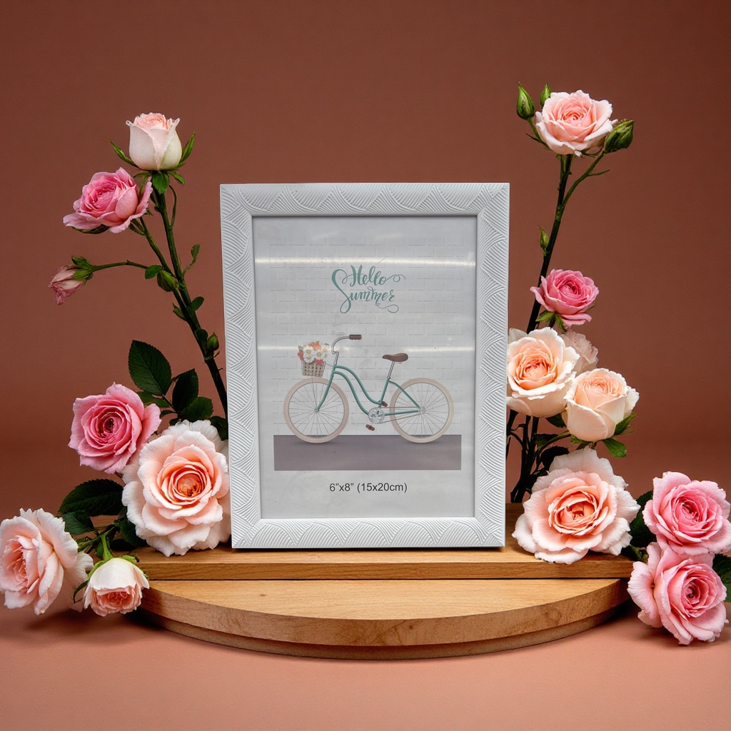 Plastic photo frame, simple and modern decorative picture frame, 12x8 inches, suitable for hanging pictures in the living room and bedroom