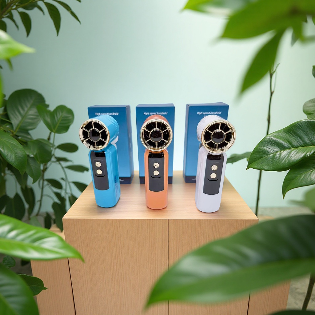 2026 New ice pack Mini Fan handheld portable mini Fan Cooling wonder Application Scenario