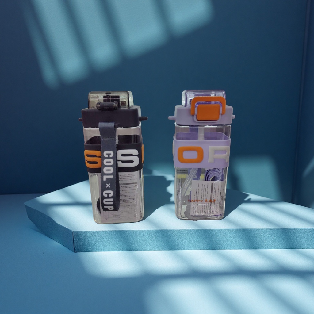 塑料杯水杯儿童斜跨卡通塑料水杯杯身轻便可爱造型