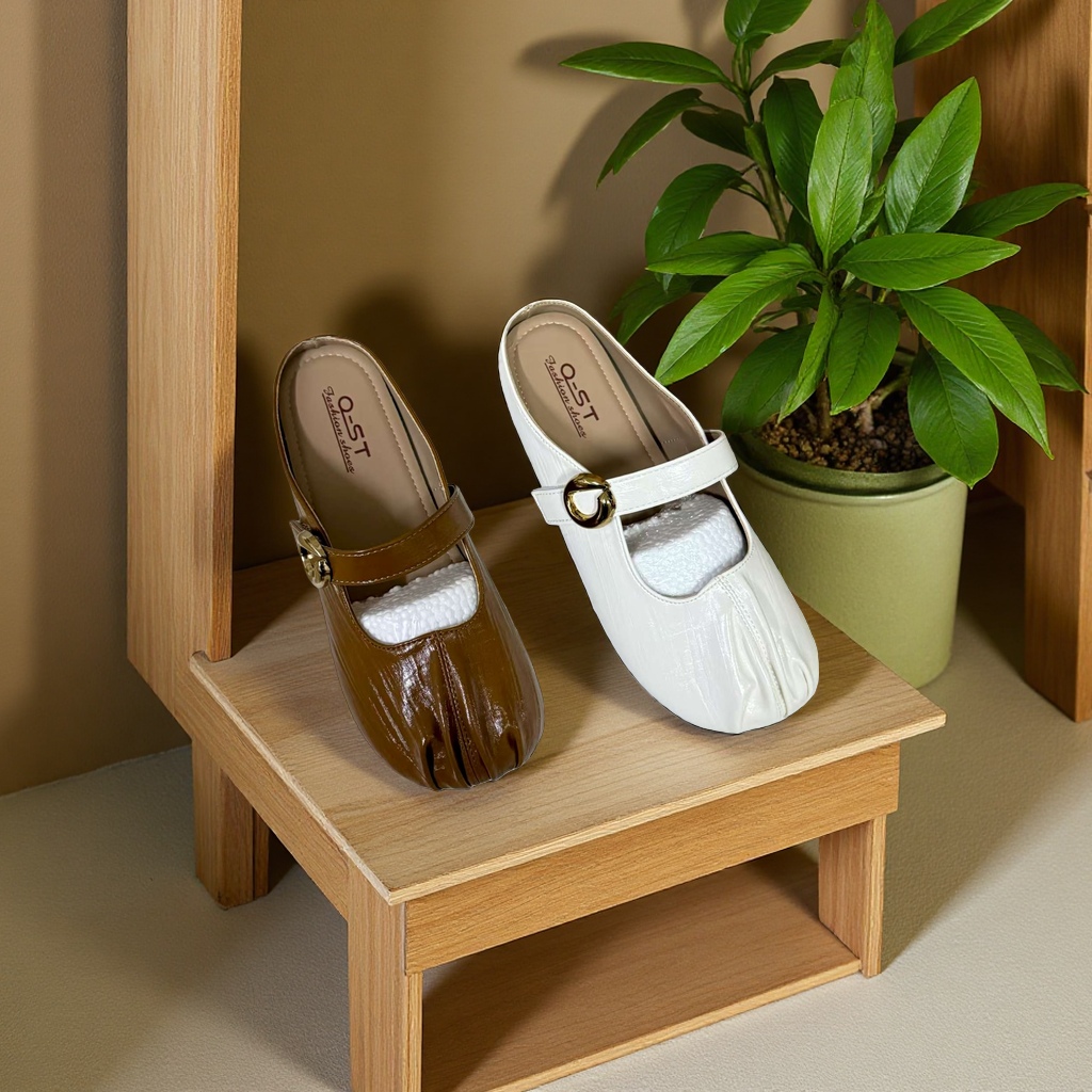 女士凉皮鞋舒适透气休闲拖鞋经典款