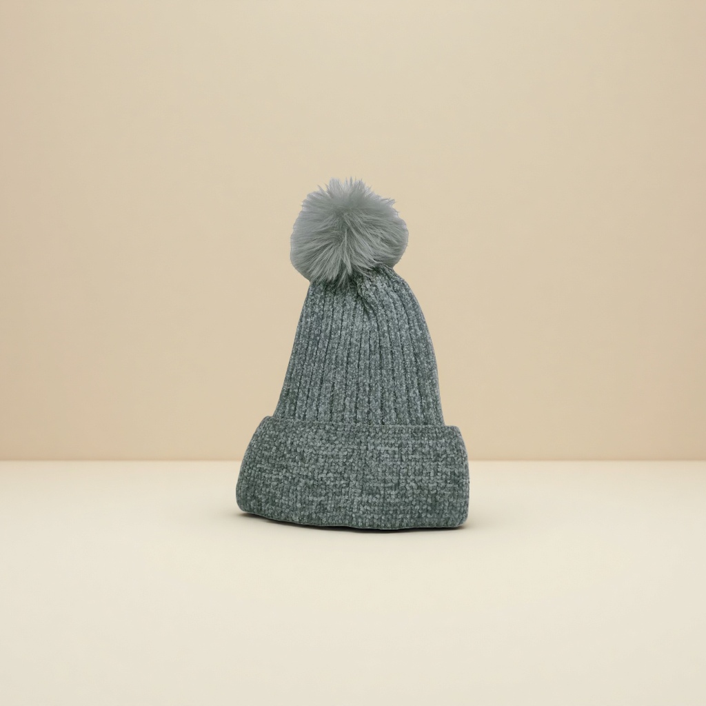 New autumn and winter versatile fleece warm pullover cap for women, fashionable and stylish ear-protecting woolen ball cap knitted cap details Picture