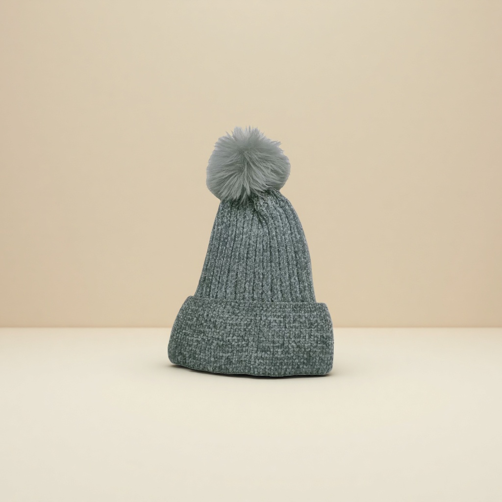 European and American fashionable long woolen knitted cap, autumn and winter pullover, cold cap, simple and versatile, personalized soft pom-pom cap Item Picture