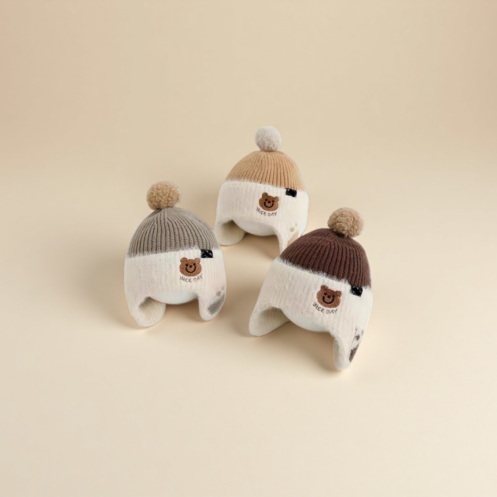 The new autumn and winter children's warm hats are trendy and cool. The little bear is cute. The baby pullover hat and the thickened woolen hat protect the ears detail image 1