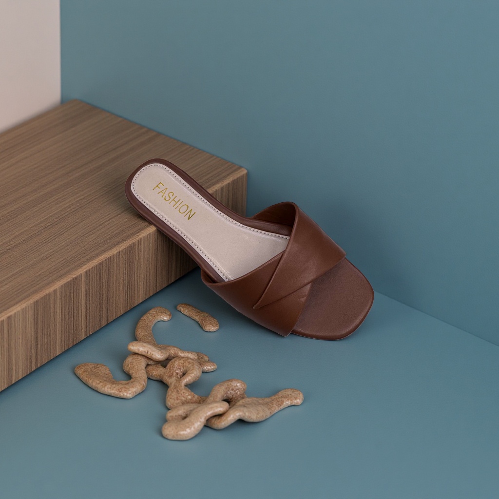 Women's summer fashion versatile slippers, brown flip-flops details Picture