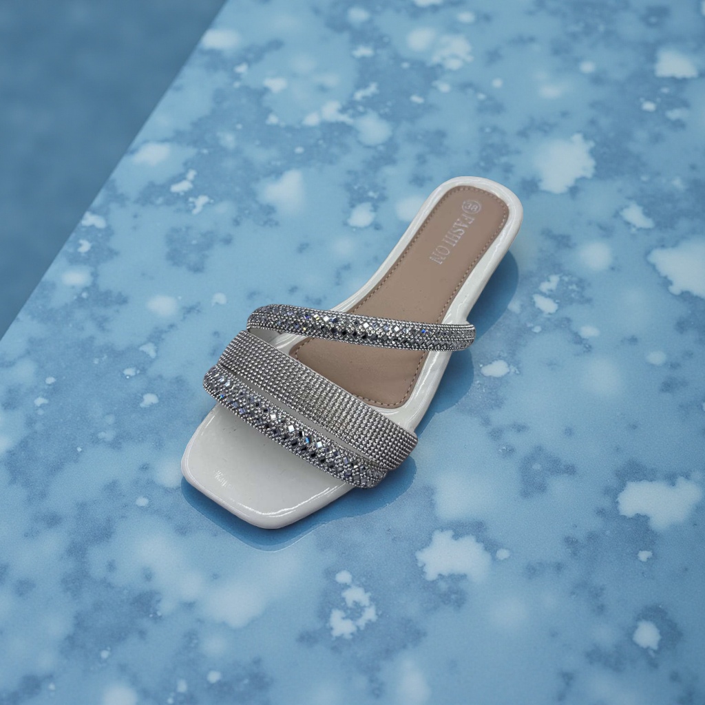 Women's summer fashion versatile flip-flops, white full diamond cool flip-flops details Picture