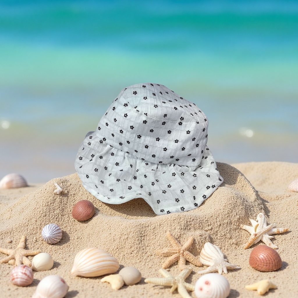 Sun protection hat for women, summer outdoor sunshade hat, summer solar fan hat Application Scenario