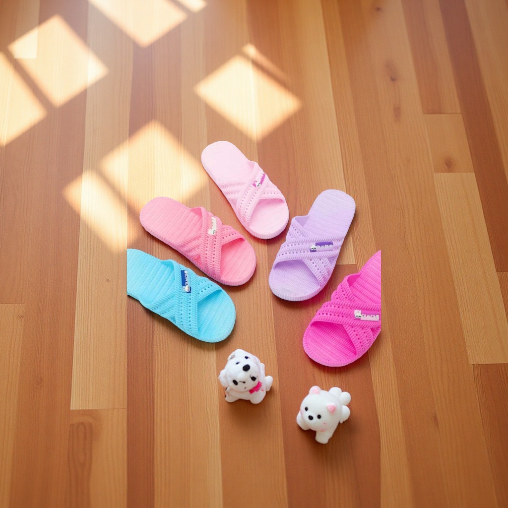 Women's summer home EVA anti-slip breathable slippers in various colors Application Scenario